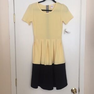 S LuLaRoe Amelia Dress C06 1943